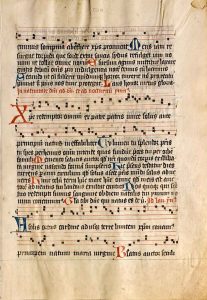 Eine Innenseite mit Notation des »Psalterium Moguntinum«, gedruckt auf Pergament unter Verwendung von Rotdruck sowie vielen roten und blauen Initialen. Erschienen 1457 bei der Fust-Schöffer’schen Offizin. Quelle: Universitäts- und Landesbibliothek Darmstadt.
