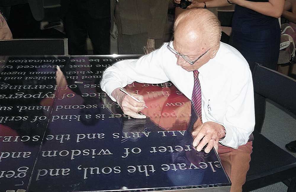 Hermann Zapf, Buchgestalter, Schriftgestalter, Typograf und Kalligraf, Deutschland, 1918–2015. Foto: 2007, Wikipedia Commons, cc 2.5, gemeinfrei.